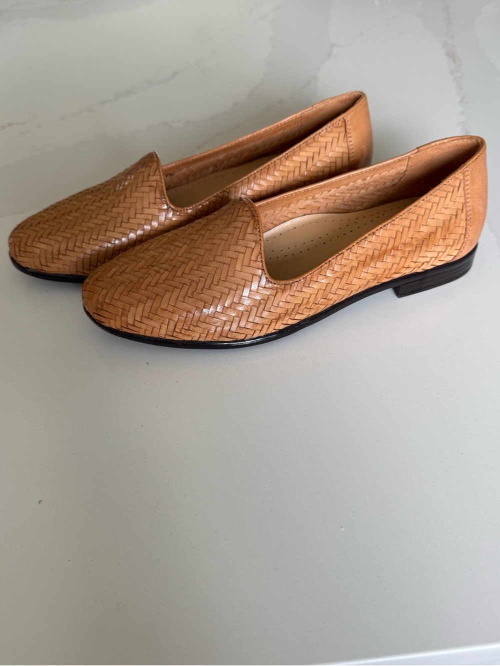 Trotters Liz III Flats